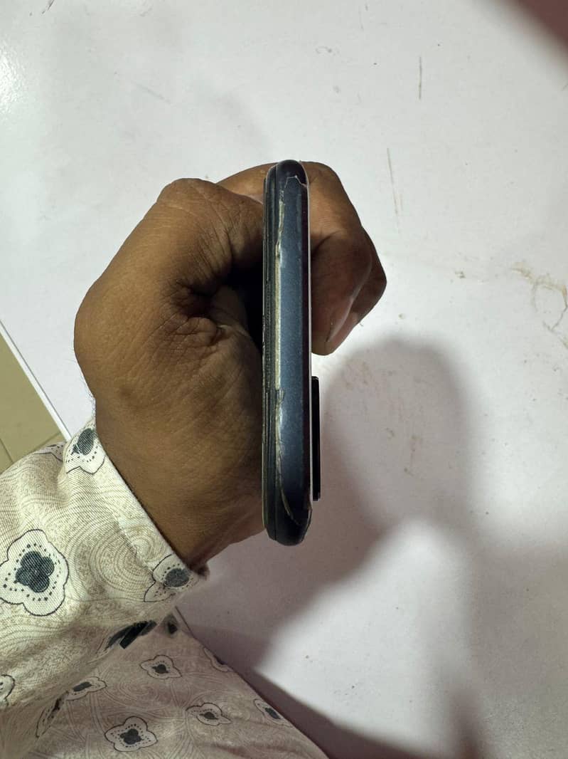OPPO A54 4