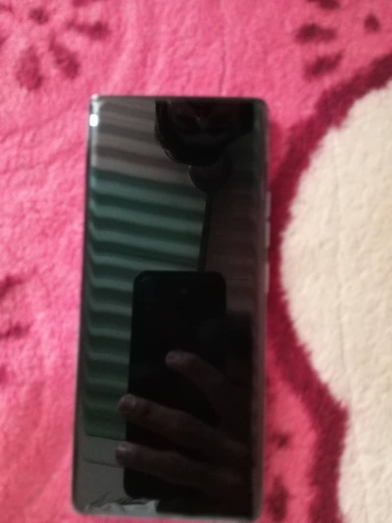 Tecno CAMON 40 Pro 6