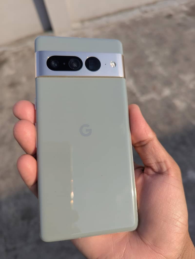 Google Pixel 7 Pro 2