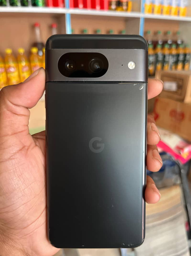 Google Pixel 8 2