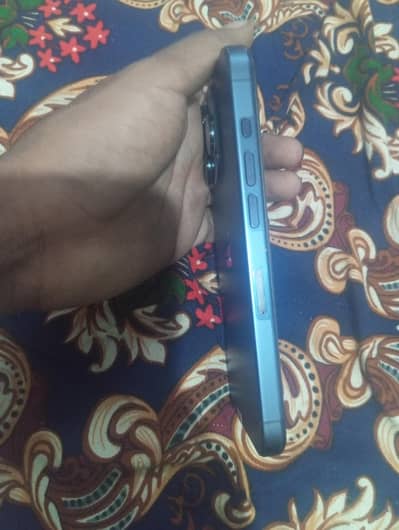 Apple iPhone 15 Pro