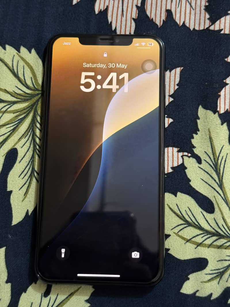 Apple iPhone XS Max 2