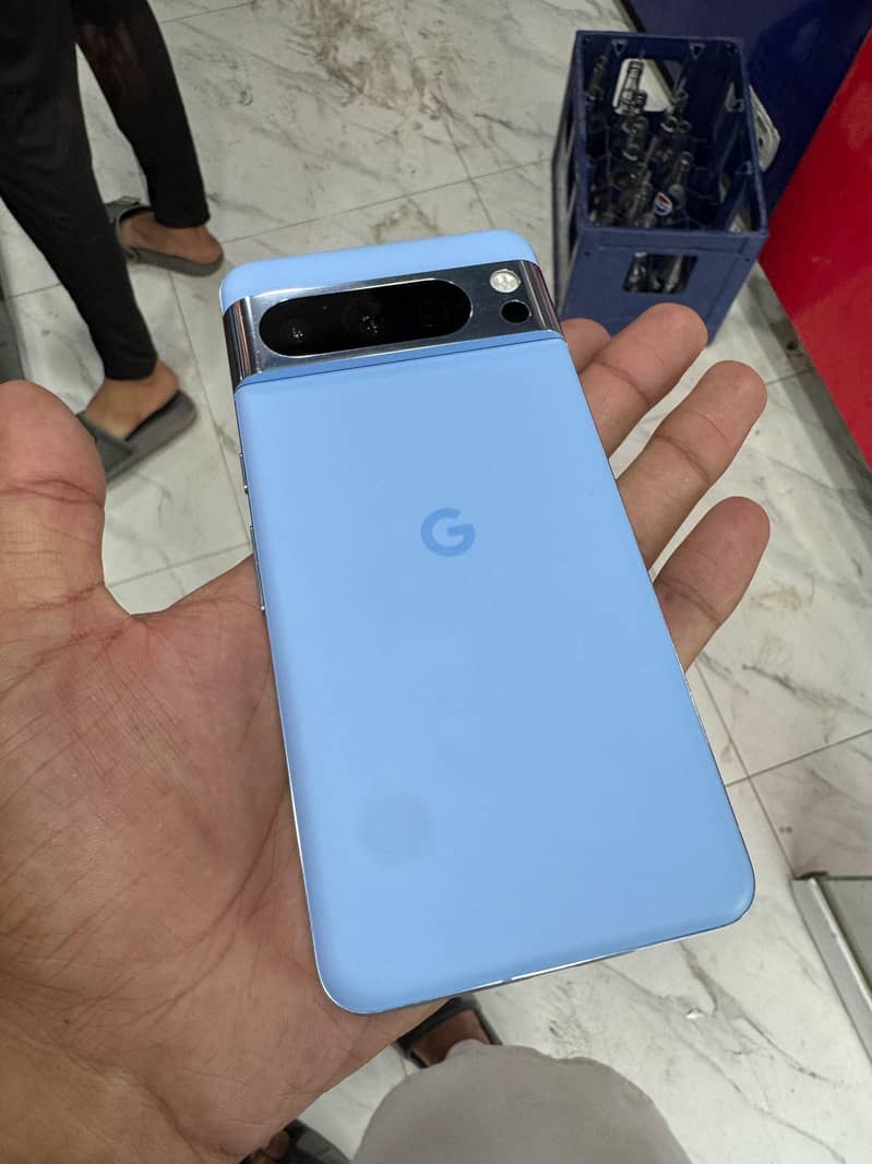 Google Pixel 8 Pro 2