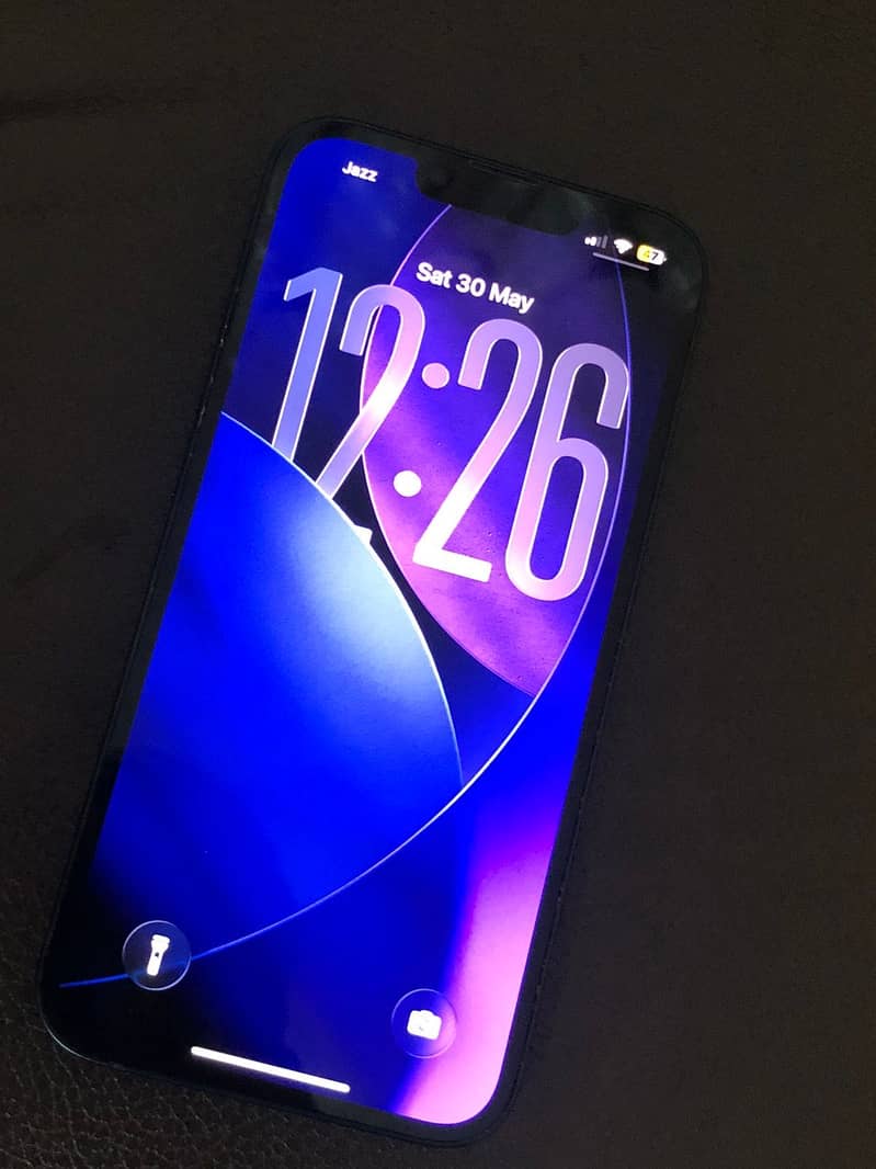 Apple iPhone 13 7