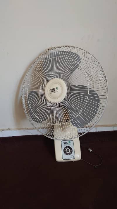Pak Fan original 18 Inch Wall Bracket Fan - Home Used Clear Condition