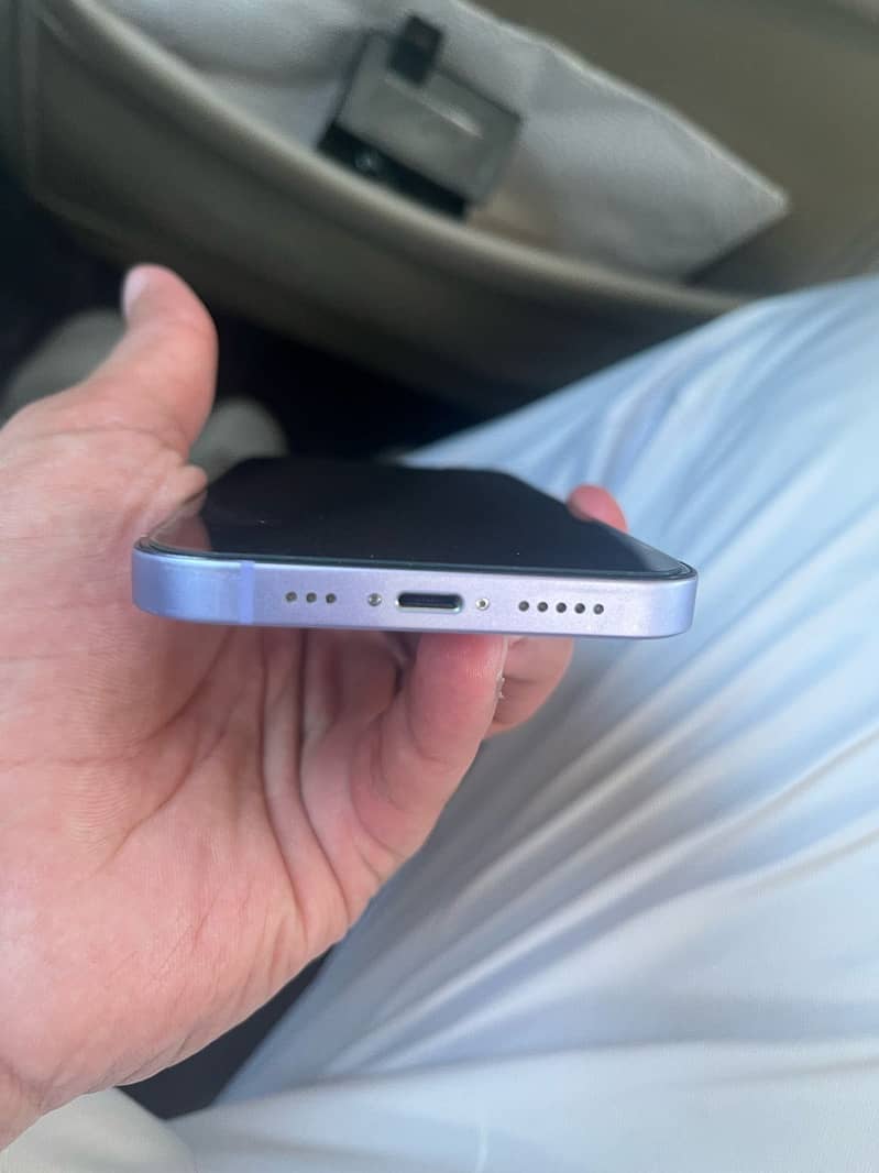 Apple iPhone 12 2
