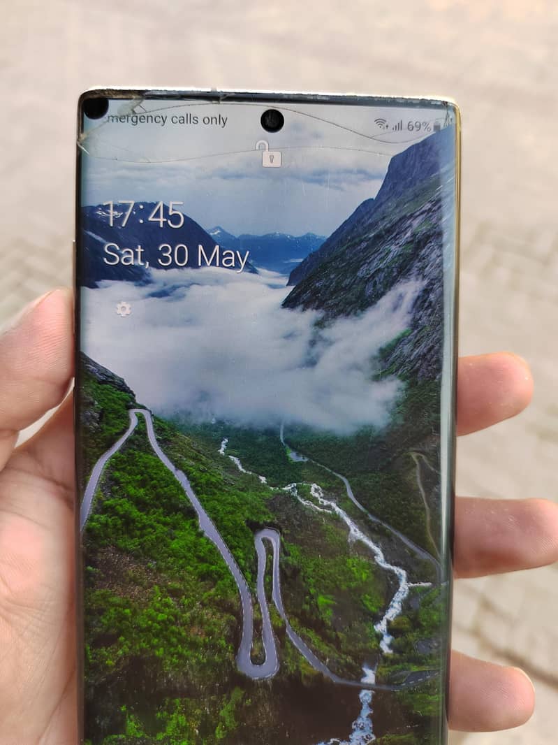 Samsung Mobile Note 10 Plus 2