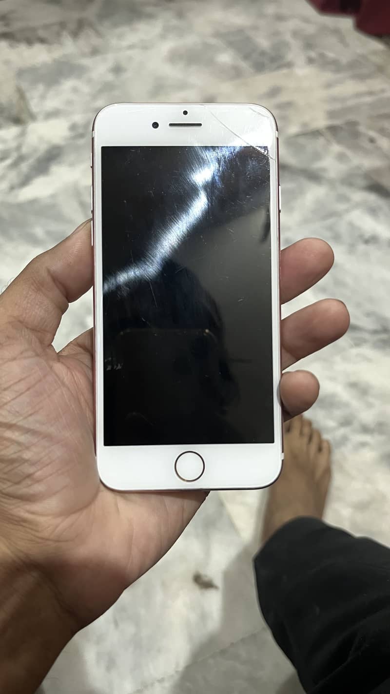 Apple iPhone 7 1