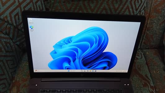 Hp Zbook Studio G4 i7 7th HQ 16Gb Ram 512 NVME 4Gb Nivida Graphics