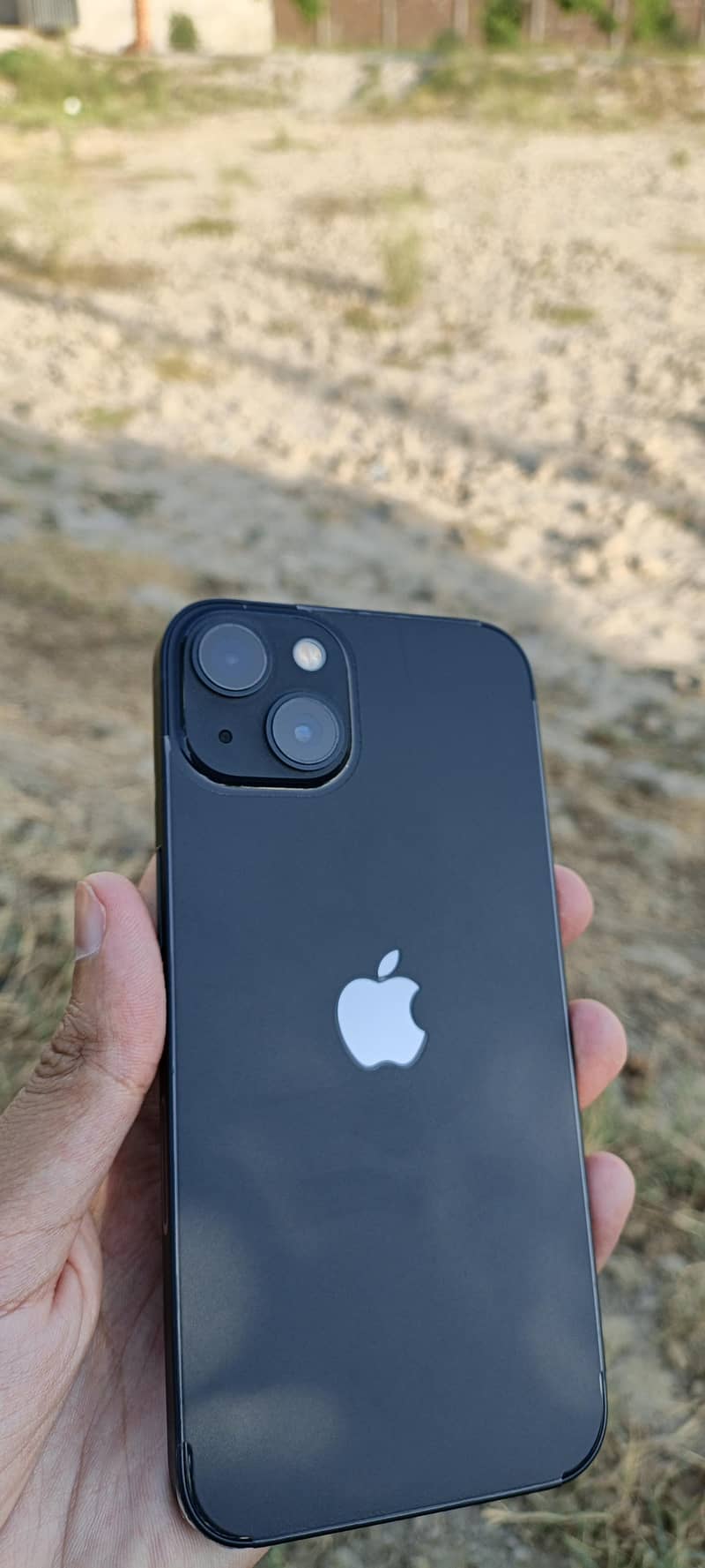 Apple iPhone 13 0