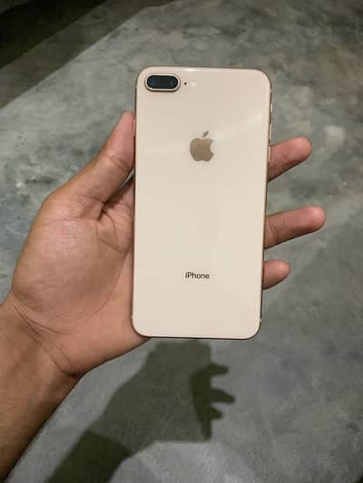 iPhone 8 Plus