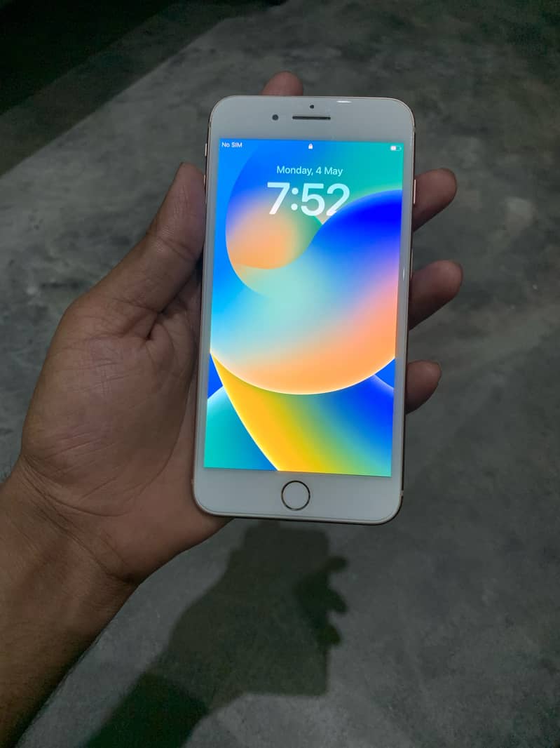 iPhone 8 Plus 6