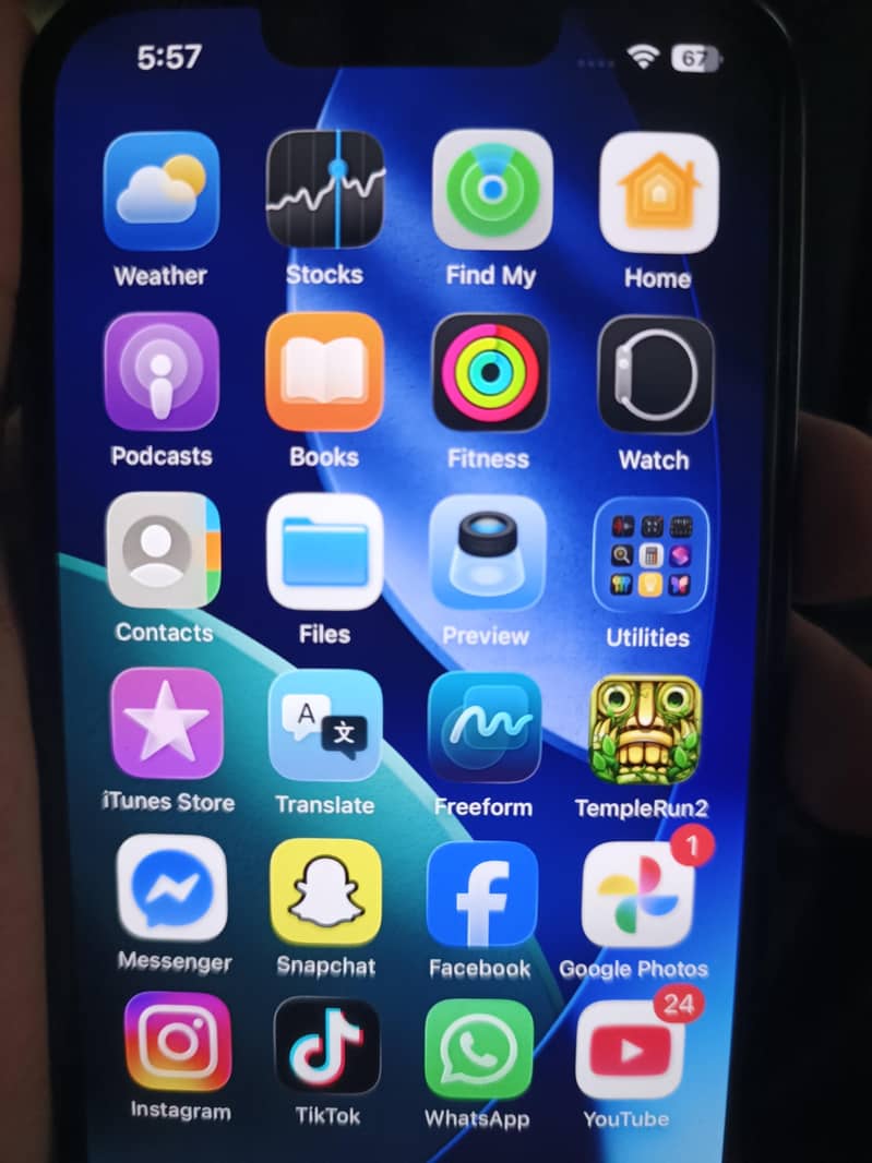 Apple iPhone 13 6