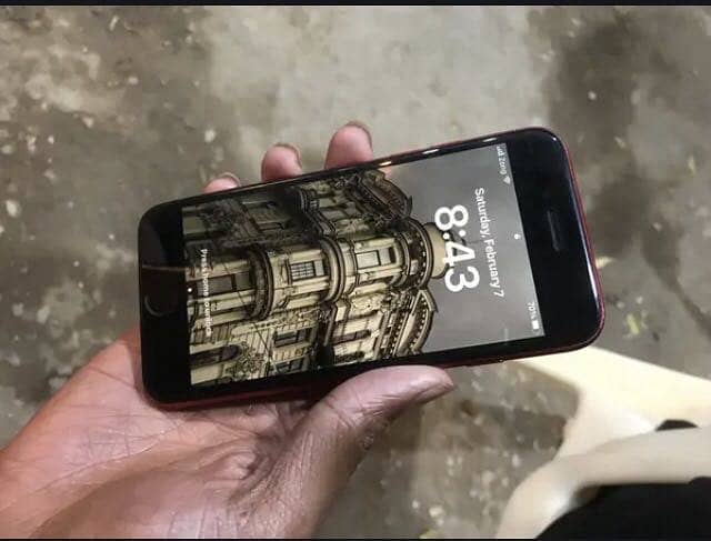 Apple iPhone 8 2