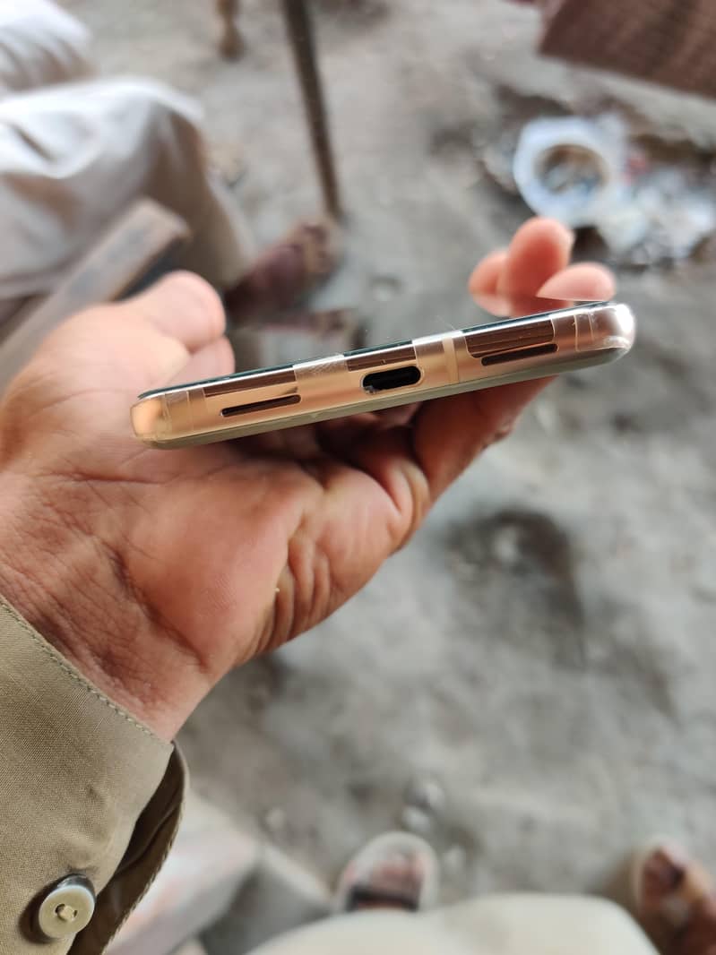 Google Pixel 7 Pro 6