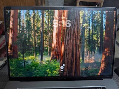 MacBook Pro 2019 i9 32/512 16 inch