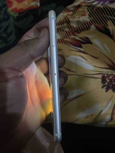 Apple iPhone 8 still sim time 2 month