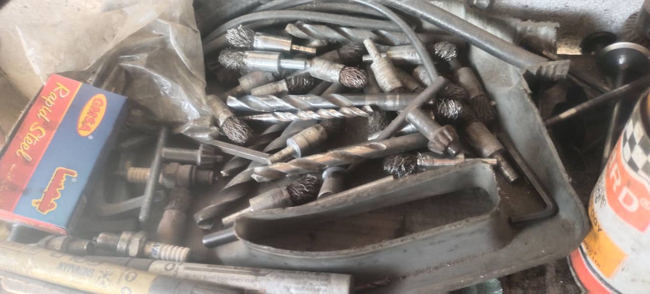 Lathe machine 4