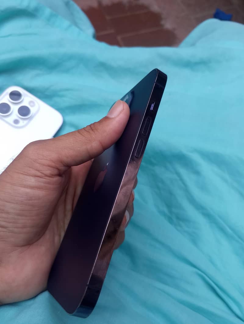 IPHOEN 14 pro 2