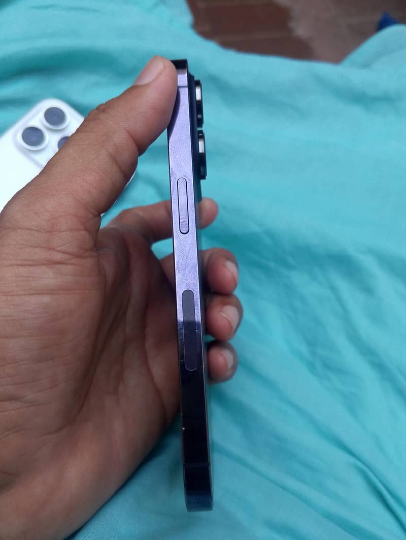 IPHOEN 14 pro 3