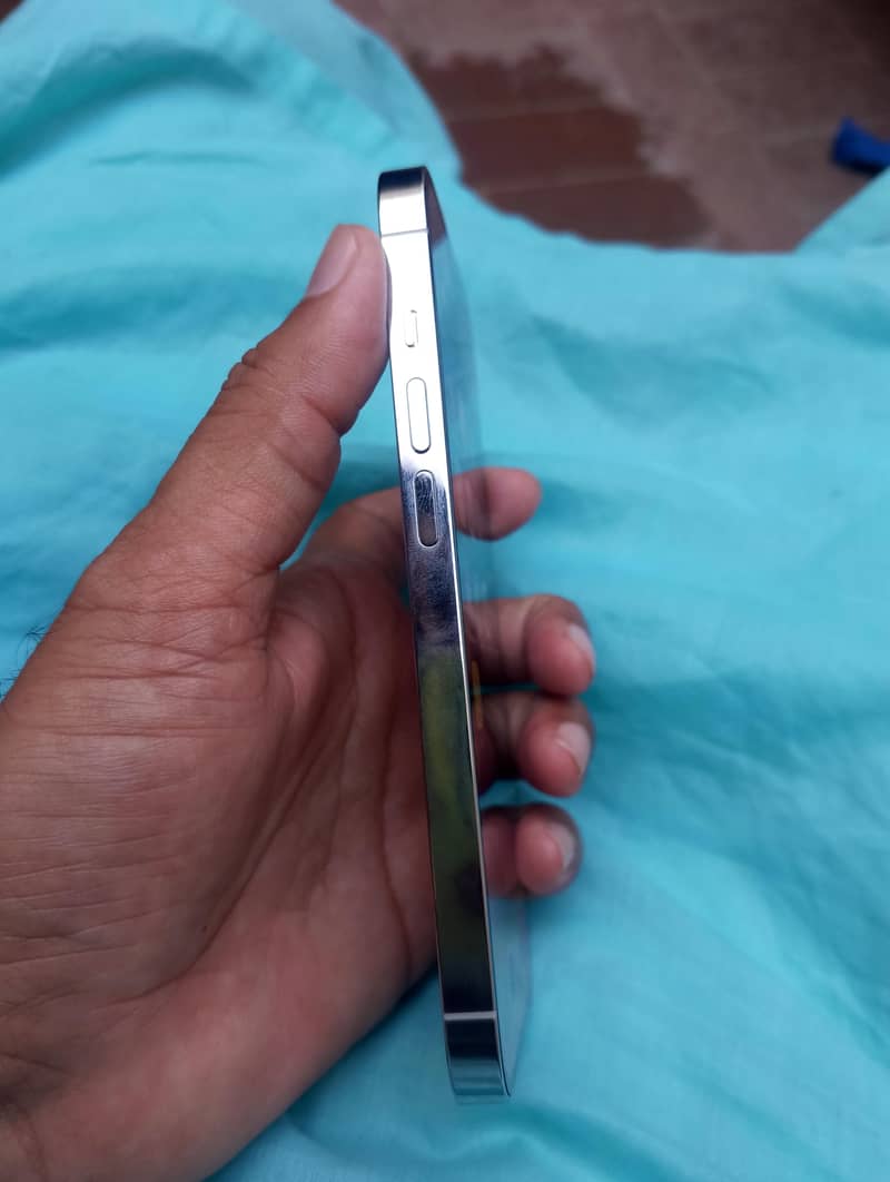 IPHOEN 14 pro 5