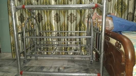 baby cot for sale