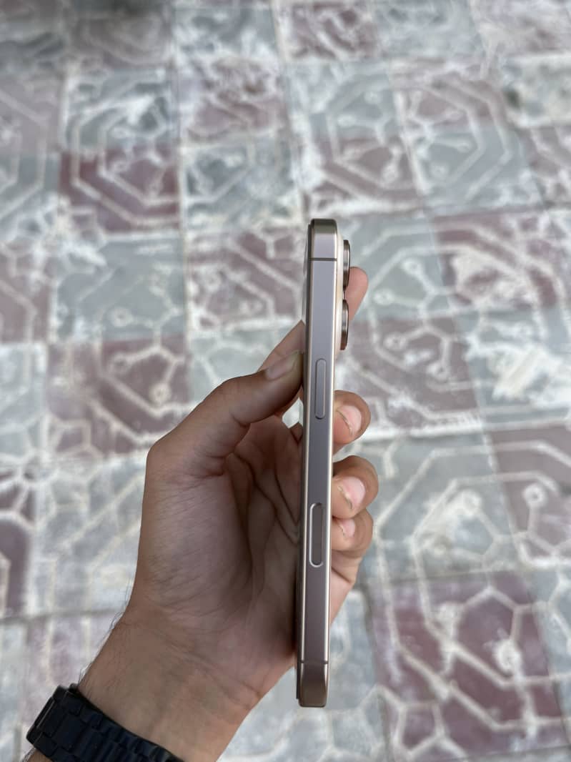 IPHONE 16 PRO JV.  Location : saddar Rawalpindi 1