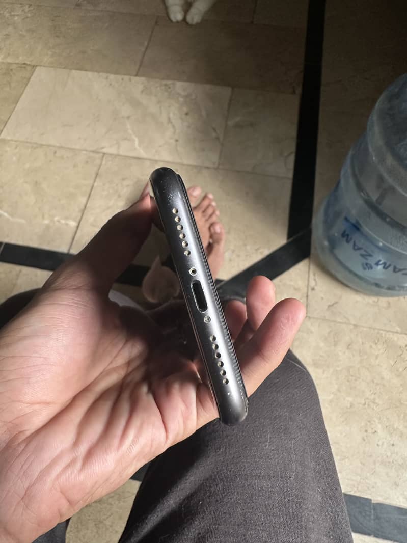 Apple iPhone 11 2