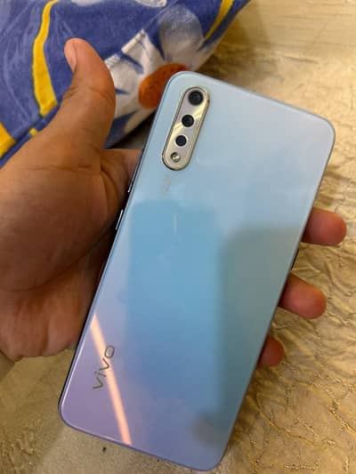 Vivo S1
