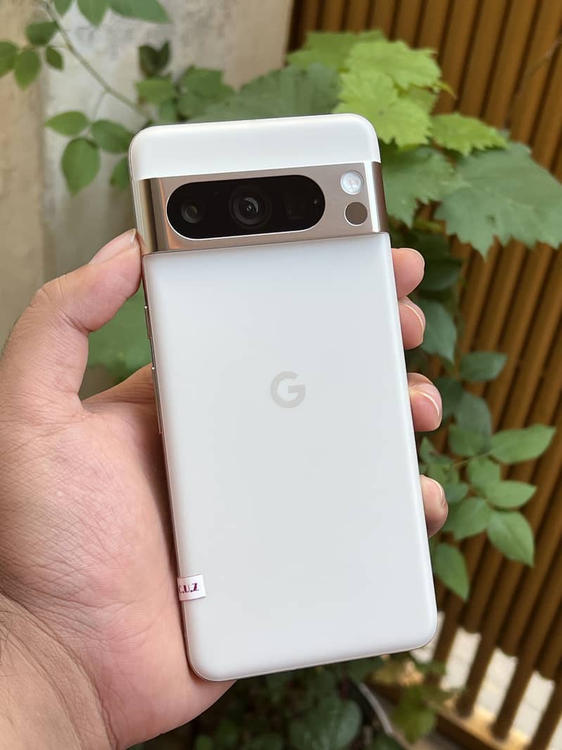 Google Pixel 8 Pro 4