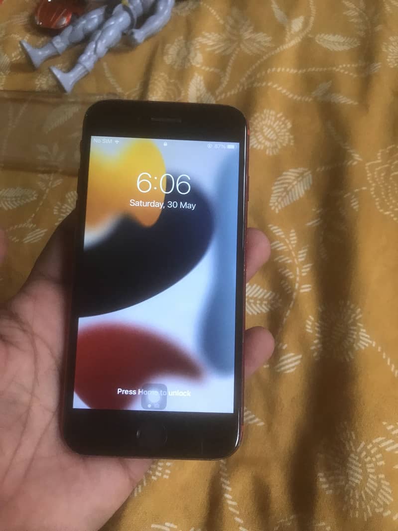 Apple iPhone 7 0