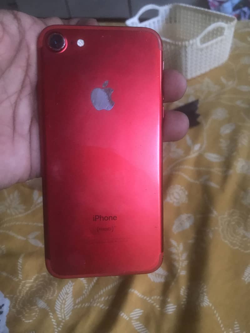 Apple iPhone 7 4