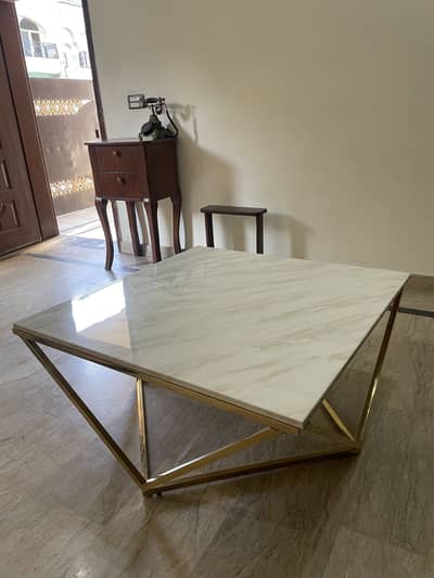 Modern Diamond Shape Marble Center Table with Gold Metal Frame