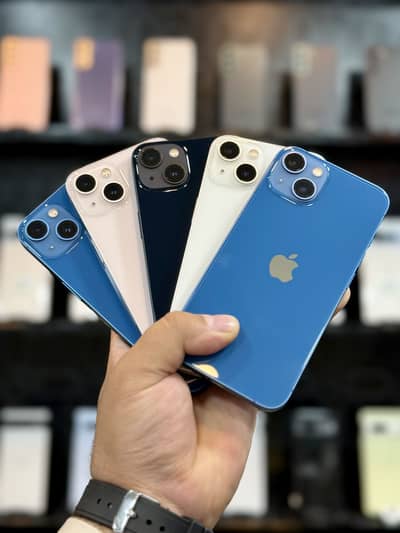 Apple iPhone 13