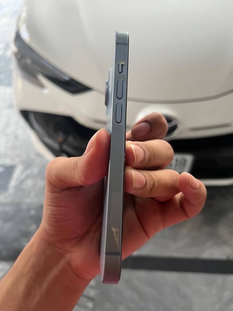 iPhone 14jv 3