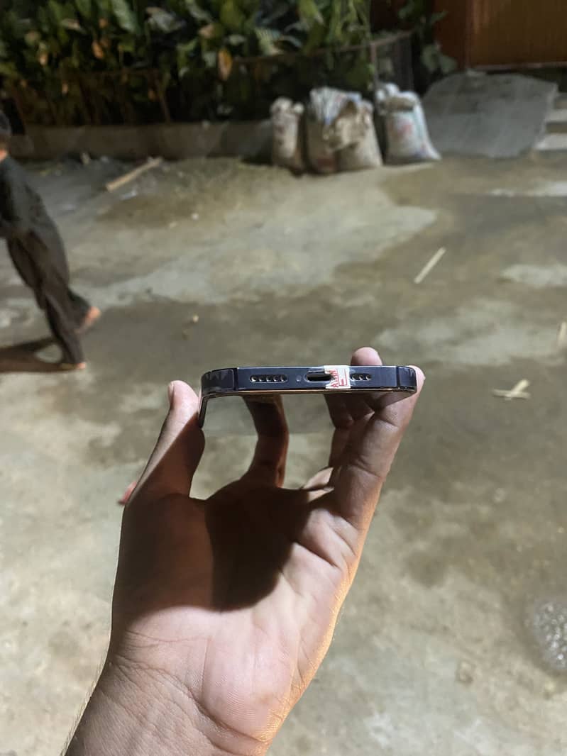Apple iPhone 14 Pro 1