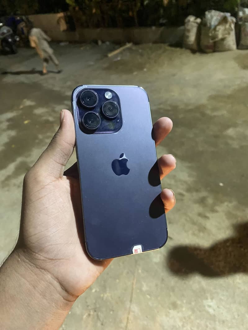Apple iPhone 14 Pro 2