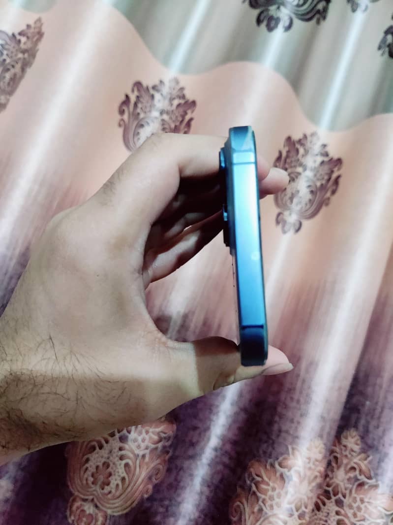 Apple iPhone 13 Pro Max 5