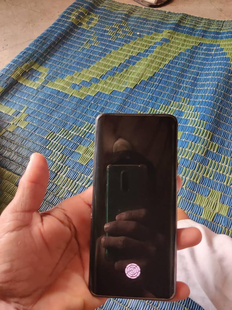 One Plus 7 Pro 3
