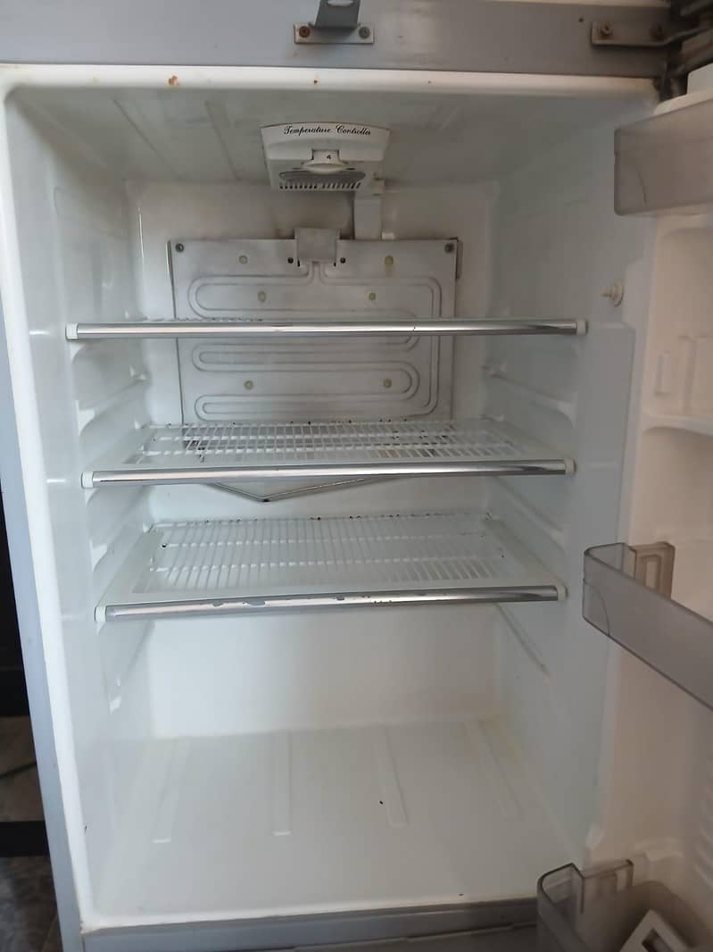 Dawlance Refrigerator 3