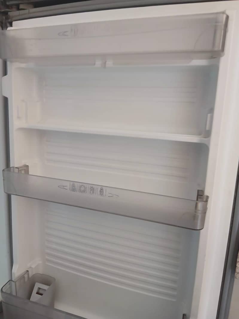 Dawlance Refrigerator 4