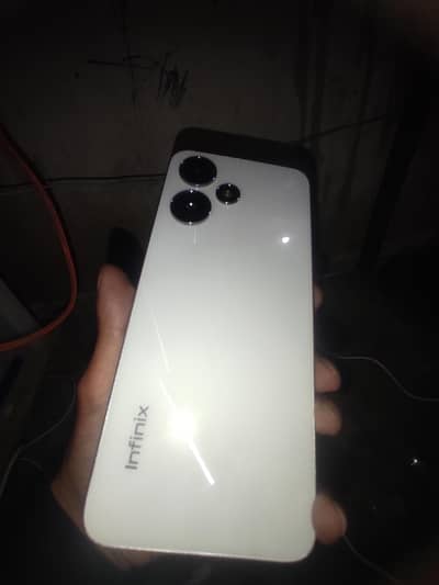 Infinix Hot 30 play