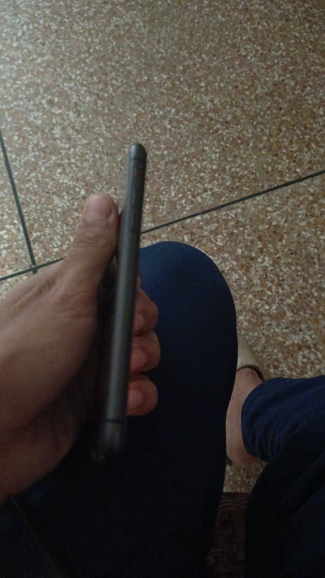 Apple iPhone 11 5