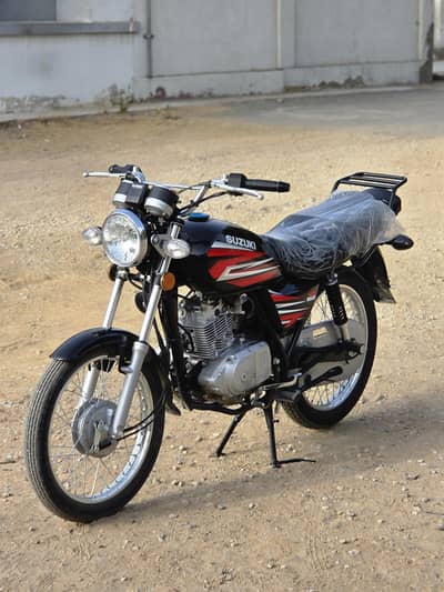 Suzuki GS 150 - 1,357 KM Only - Only Invoice