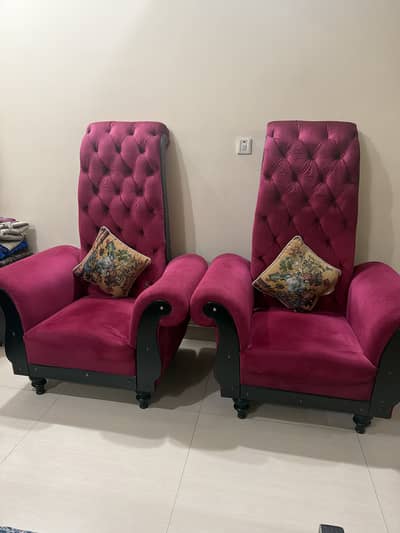 Selling king chair