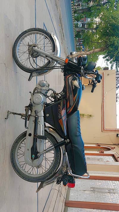 Honda CD 70 (22 Model)