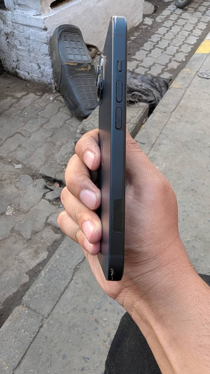 Apple iPhone 14 1