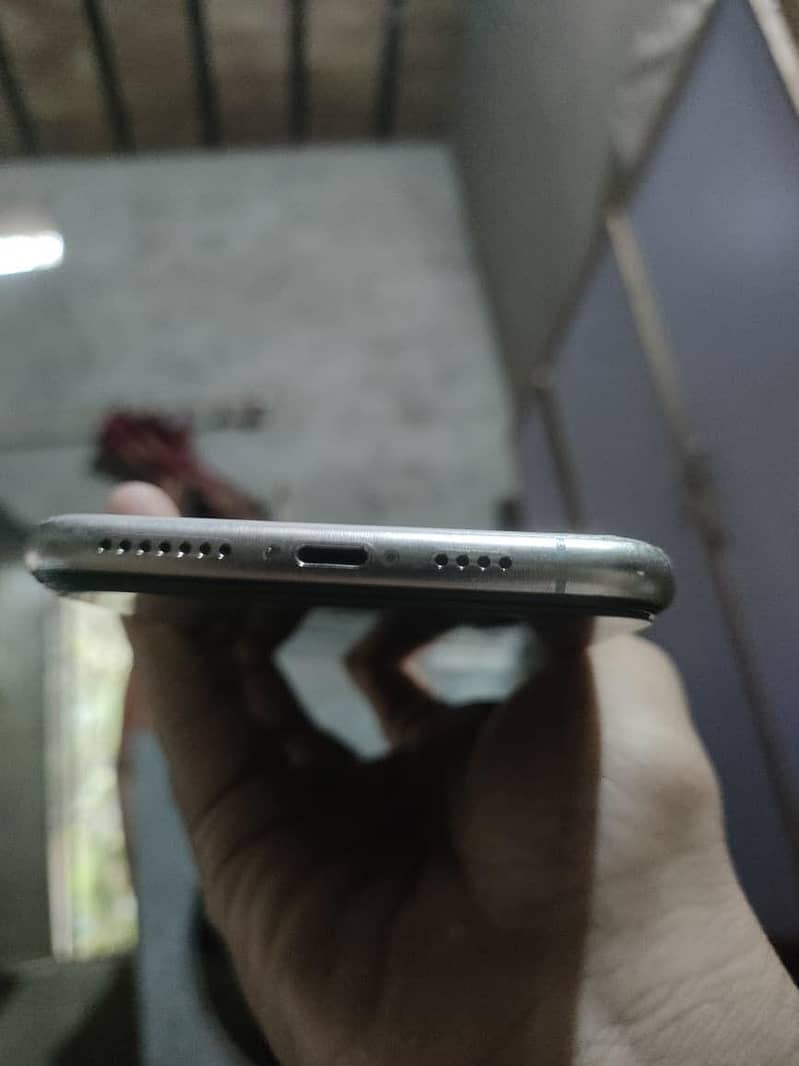 Apple iPhone XS Max E Sim Working 4