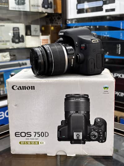 Canon 750D - 18-55mm lens - with box - brand new piece