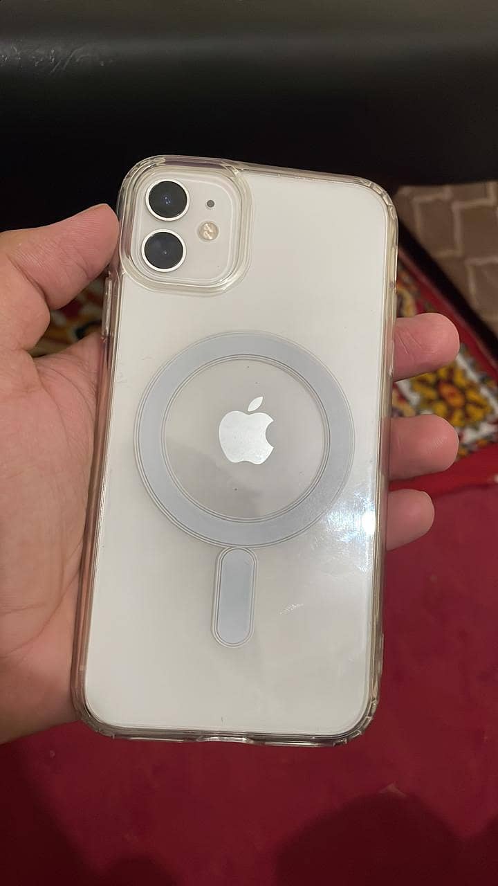 Apple iPhone 11 0